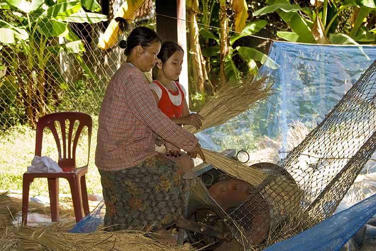 20_11_09_Laos_1030_i.jpg