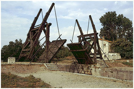 041_i_.jpg - Pont van Gogh in Arles