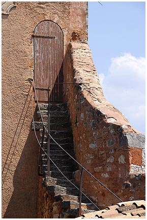 934_i_.jpg - Treppe in Roussillon