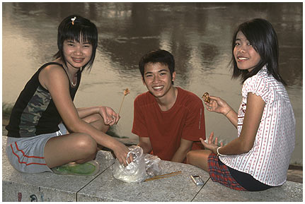 Picknick-am-Fluss.jpg - Picknick am Fluss