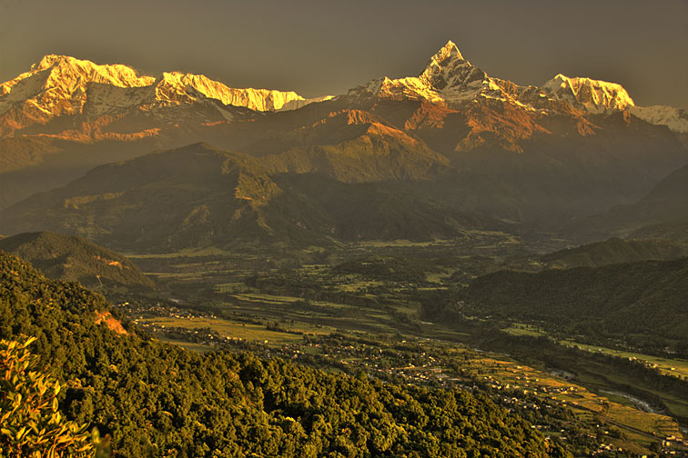 053_NPL7036-42_i.jpg - Sonnenaufgang am Annapurna I und am Machhapuchhre (Fishtail)